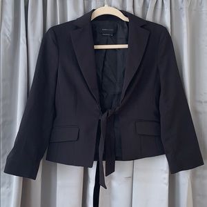 BCBG Maxazria cropped tie blazer